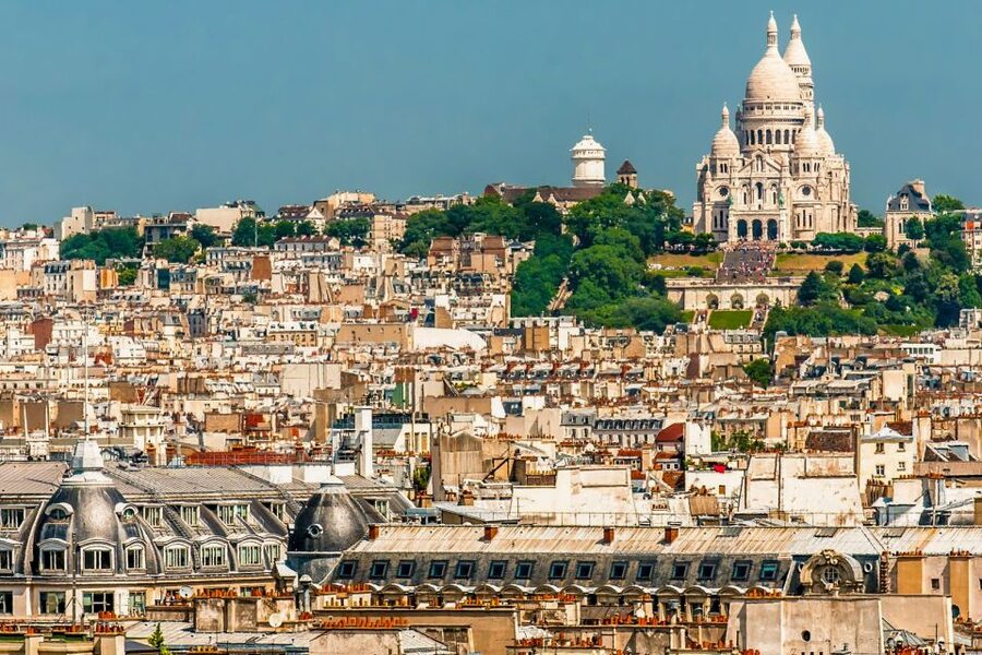 Montmartre & Sacré Coeur: 2.5-Hour Walking Tour - Sacré-Cœur and the payoff at the top