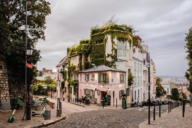 Montmartre: Secret Stories of Paris - Self-Guided Audio Tour - The Clos Montmartre vineyard