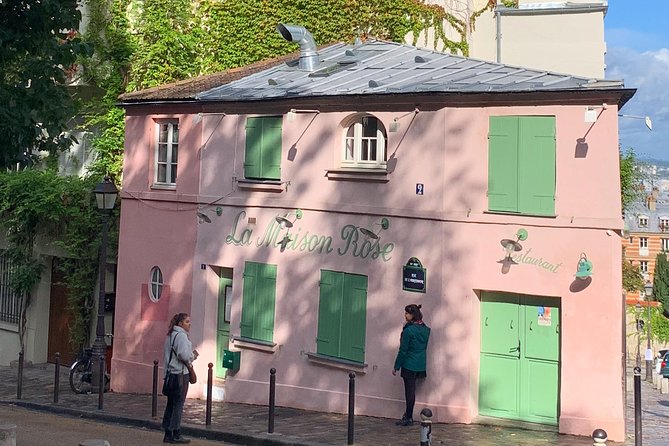 Montmartre Tour Paris - Starting at Place des Abbesses