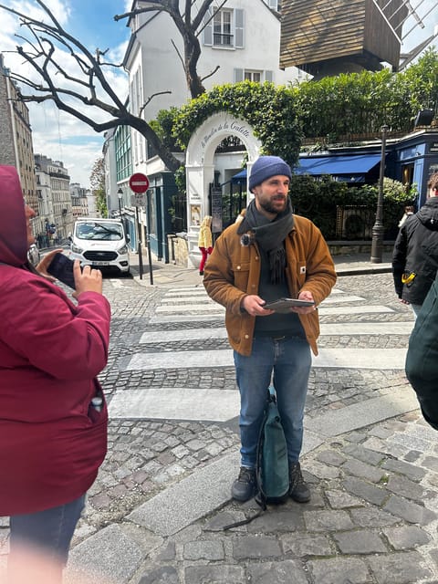 Montmartre Walking Tour: A Journey Through Art and History - Starting at Place Blanche and the Moulin Rouge