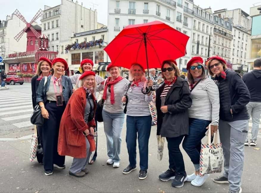 Montmartre Walking Tour with a Local Guide - Why Montmartre works best on foot