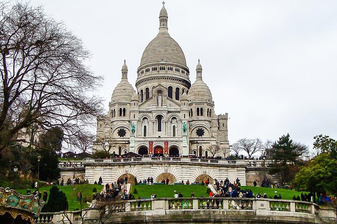 Montmartre Walking Tour with a Private Local Guide - Café des Deux Moulins and the final lunch choice
