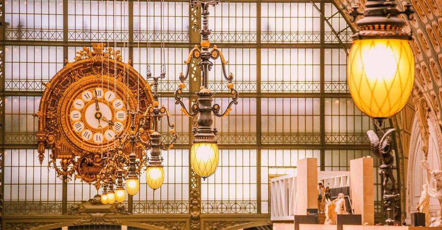 Musée d'Orsay: Impressionists with skip-the-line ticket - Entering the old electric railway terminal