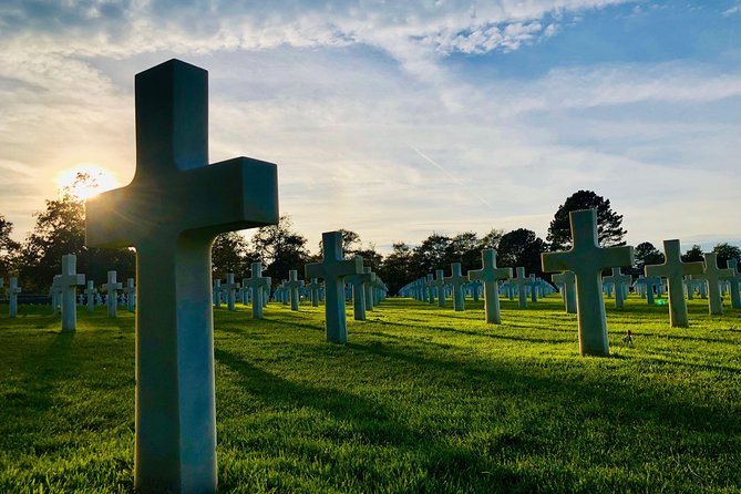 Normandy D-Day Beaches and World War II Sites Day Trip from Paris - Guides, sound quality, and group size