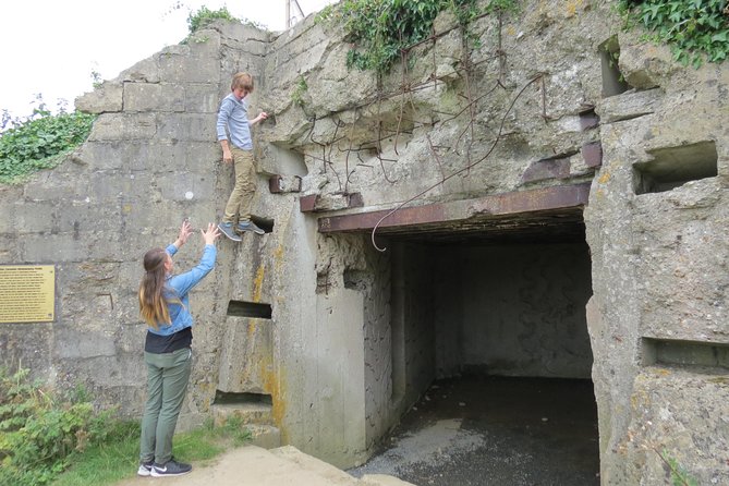 Normandy D-Day Private Tour with Omaha Beach from Paris - Pointe du Hoc and the Ranger assault