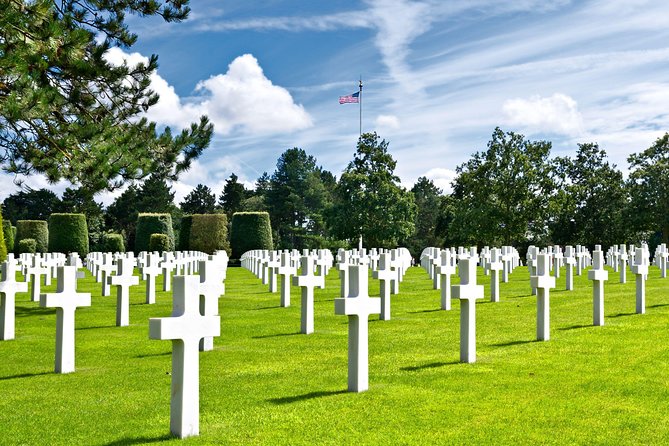 Normandy D-Day Tour Guided Small Group From Paris - Arromanches and the artificial harbor