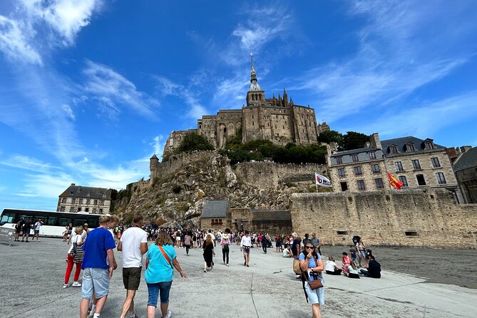 Normandy D-Day Tour with Mont Saint-Michel Day Trip from Paris - Eating, comfort, and the long ride home