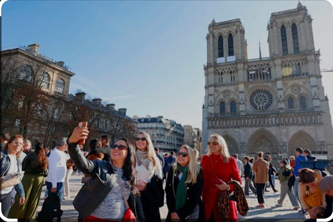Notre Dame Area Guided Tour with Experienced Guide - Meeting near the Statue of Charlemagne