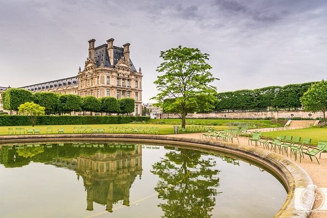 Notre Dame Outdoor and City Center of Paris with Local Guide - What this Notre-Dame walk does best