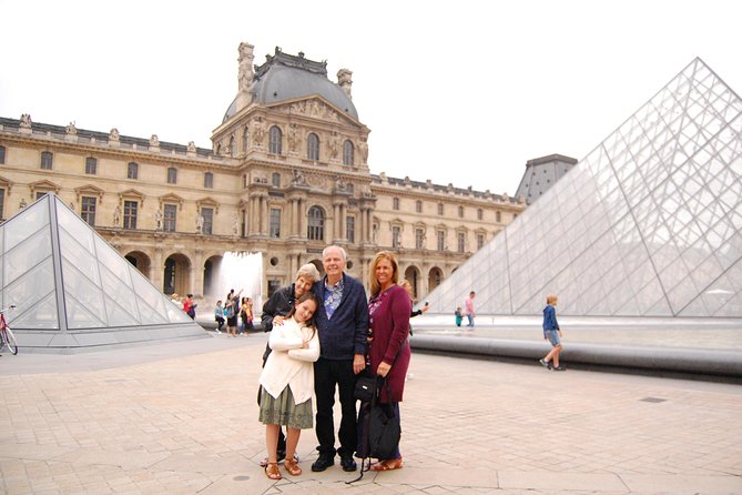 Notre Dame, Ste Chapel, Louvre, Montmartre, Eiffel Tower Private - What this private Paris day is really designed to do