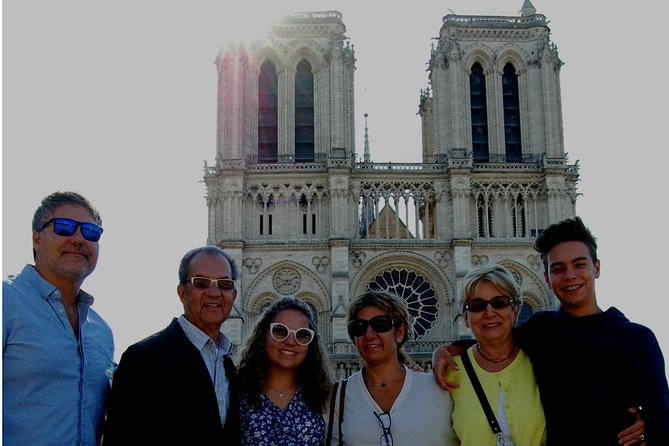 Notre Dame, Ste Chapel, Louvre, Montmartre, Eiffel Tower Private - Notre Dame: Gothic architecture from the outside