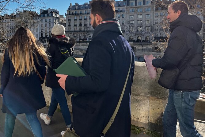 Outdoor Escape Game in Paris : The Stone of Nicolas Flamel - What the three-hour pace feels like