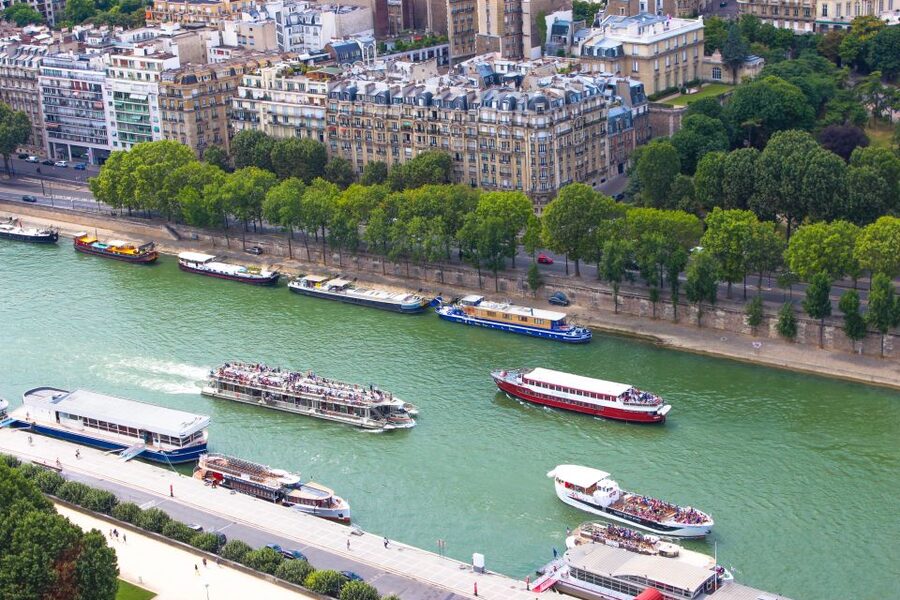 Paris: 1.5-Hour Segway Tour with River Cruise Ticket - Passing the Louvre Museum