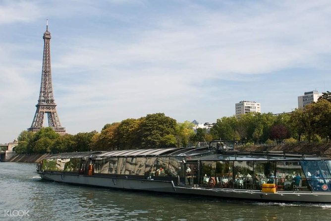 Paris 1 Hour Seine River Cruise Tour and Optional Macaron Tasting - Seeing Paris from the Seine