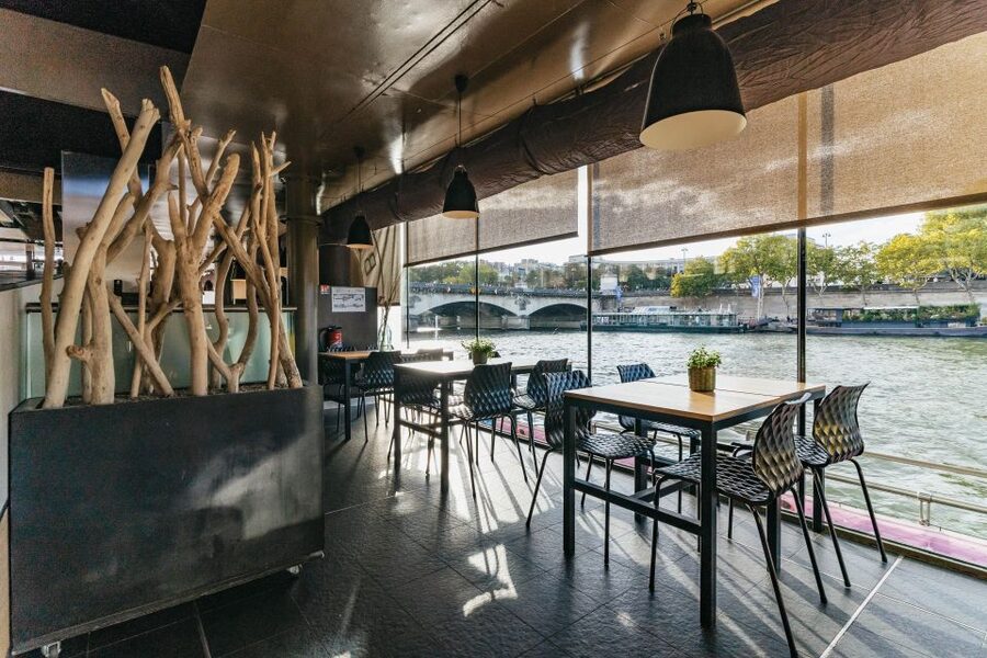 Paris: 1-Hour Sightseeing Cruise and 3-Course Bistro Dinner - The best order for your evening