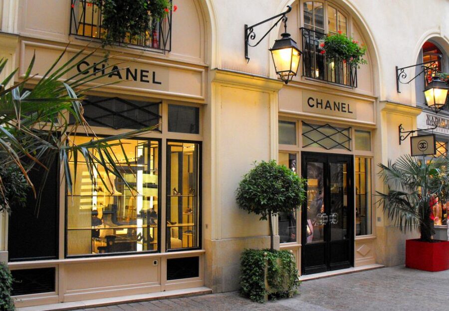 Paris 1h30-Hour Perfume Walking Tour - Key points at a glance