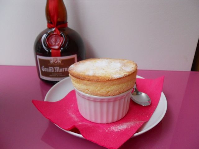 Paris: 2.5-Hour French Pastry Cooking Class - Key points at a glance