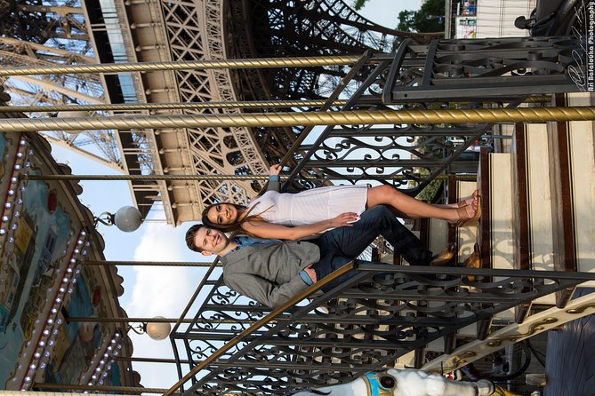 Paris 2-Hour Eiffel Tower Walking Tour with Professional Photo Shoot - What You Receive After the Shoot