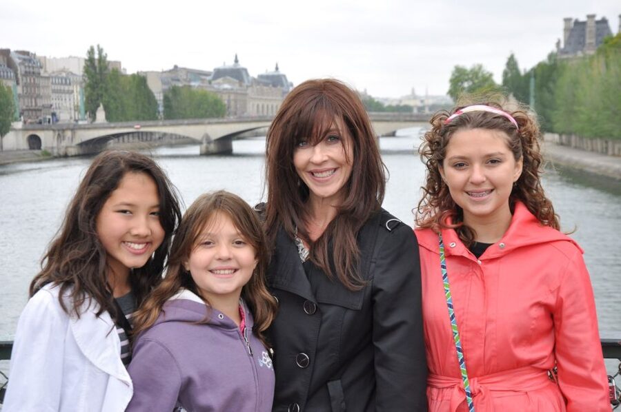 Paris 2-Hour Private Walking Tour with a Photographer - Starting at Place Colette