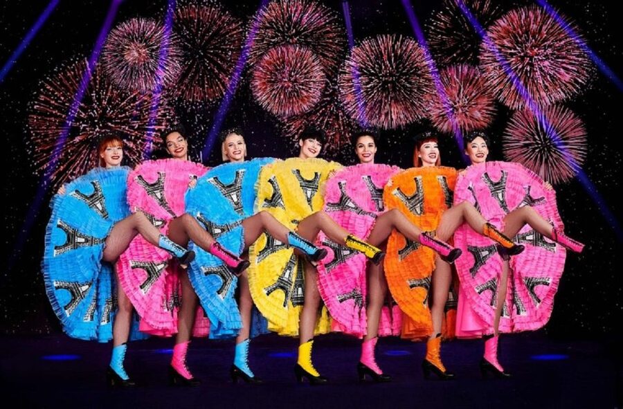 Paris: 3-Course Dinner & Show at Paradis Latin Cabaret - What to Wear and Bring