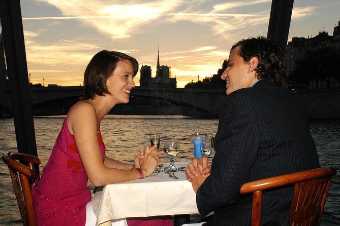 Paris 3-Course Gourmet Dinner and Sightseeing Seine River Cruise - What the three-course meal includes