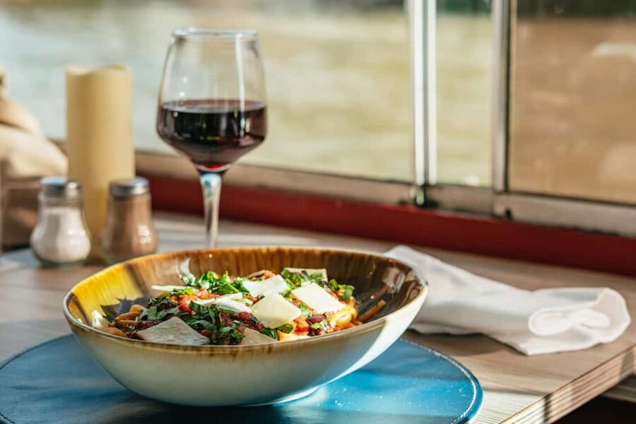 Paris: 3-Course Italian Meal Seine Cruise - Finding the dock at Rue du Ranelagh