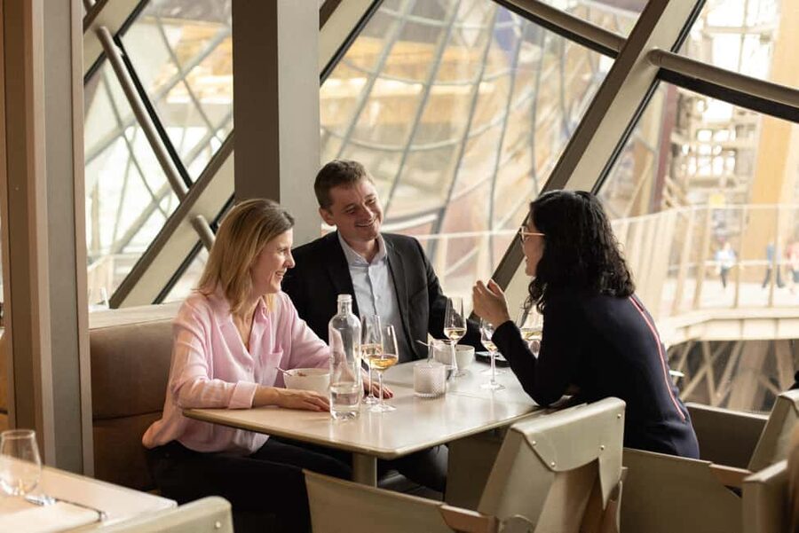 Paris: 3-Course Lunch at Eiffel Tower's Madame Brasserie - How to make the visit run better