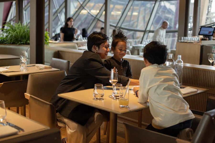 Paris: 3-Course Lunch at Eiffel Tower's Madame Brasserie - What the Eiffel Tower lunch actually includes