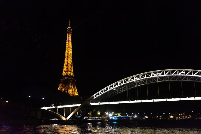 Paris 3-Courses Gourmet Dinner Seine River Cruise with Champagne - The Louvre, Invalides, and Musée d’Orsay