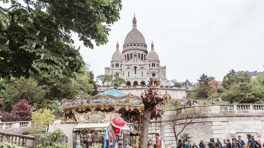 Paris: 3-Hour Private Tour from Champs Élysées to Montmartre - From the Champs Élysées to Montmartre in three hours