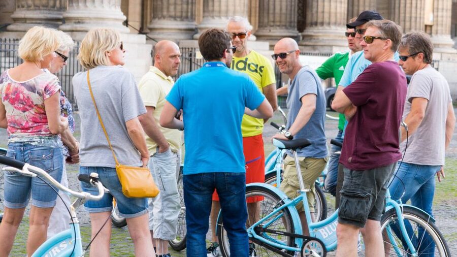 Paris 4-Hour Bike Tour: Off the Beaten Path - Le Marais, Jewish Paris, and the tour’s longest stop