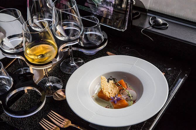 Paris 5-Course Dinner Bus Toque with Champagne from Opéra - Key points to know before booking