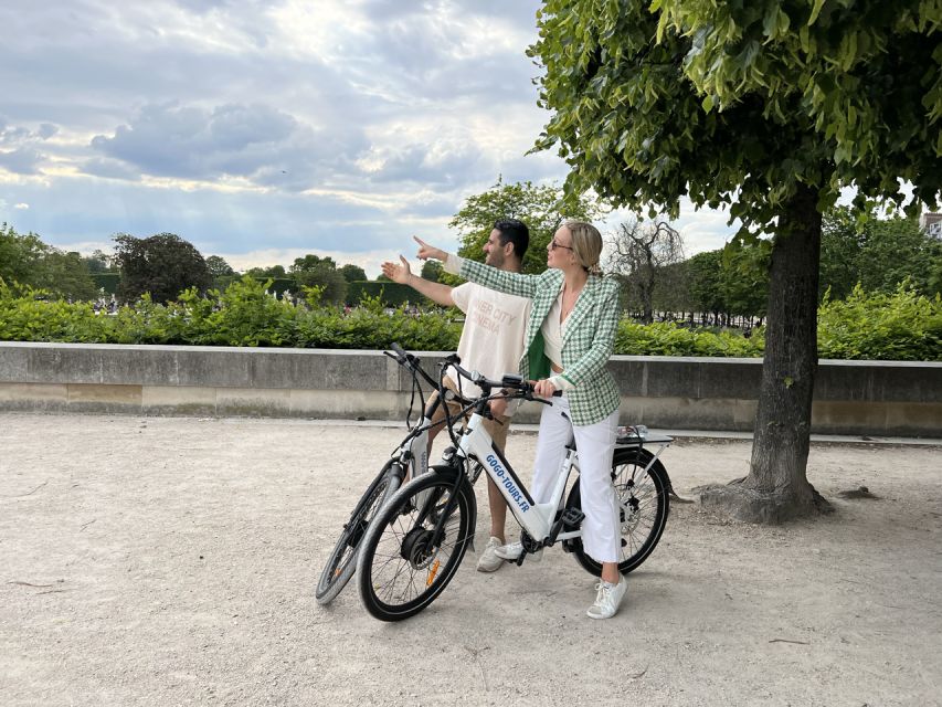 Paris: Afternoon E-Bike Guided Small Group Tour - The Louvre from the outside