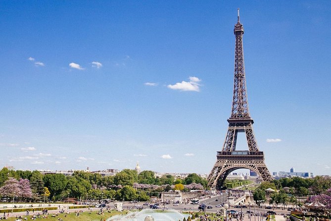 Paris Airport Layover Tour - Palais Garnier and Place Vendôme add royal polish