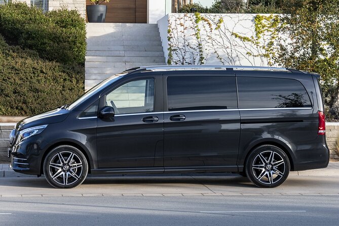 Paris Airport Transfer: Paris to Paris Airport CDG by Luxury Van - Key points to know before booking