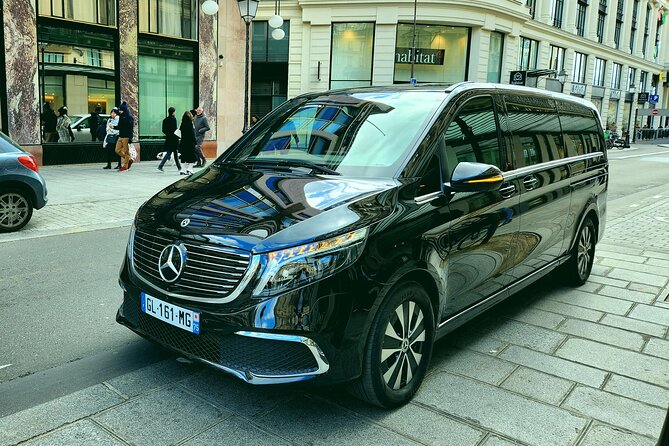 Paris Airport Transfer: Paris to Paris Airport CDG by Luxury Van - Leaving your Paris hotel in a private Mercedes van