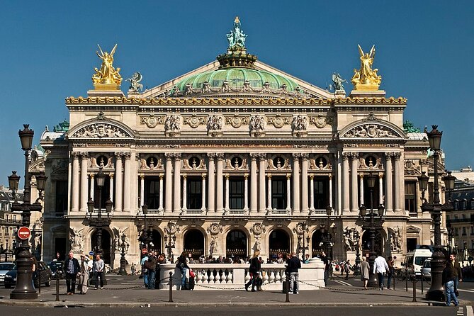 Paris Airport Transfer: Paris to Paris Airport CDG by Luxury Van - Safety and service standards to weigh carefully