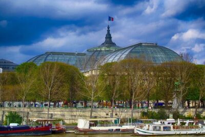 Paris Arc de Triomphe Entry and Mini Walking Tour