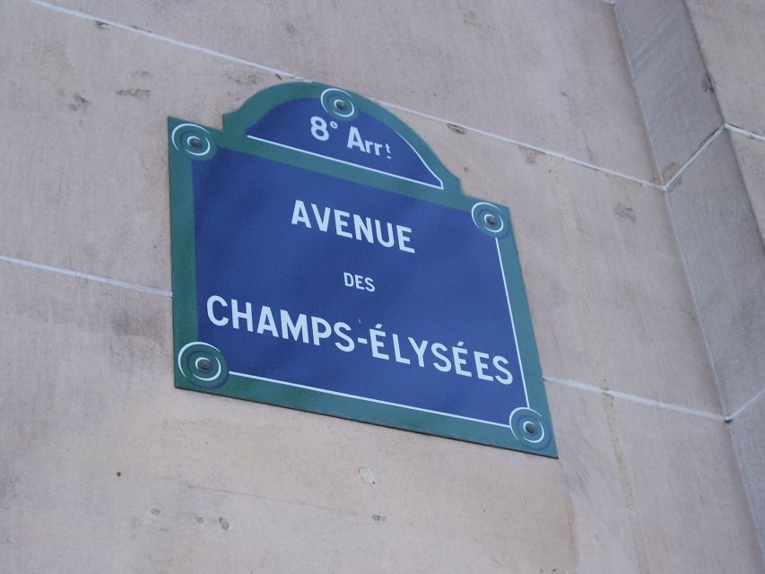 Paris: Arc de Triomphe Entry and Walking Tour - What the Paris experience really includes