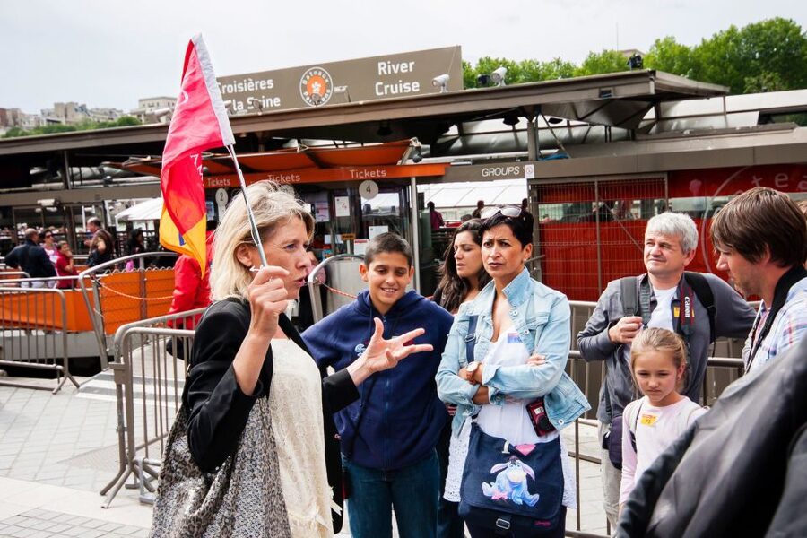 Paris: Audio-Guided Bus Tour & Seine River Cruise - Who should book this Paris combination tour?