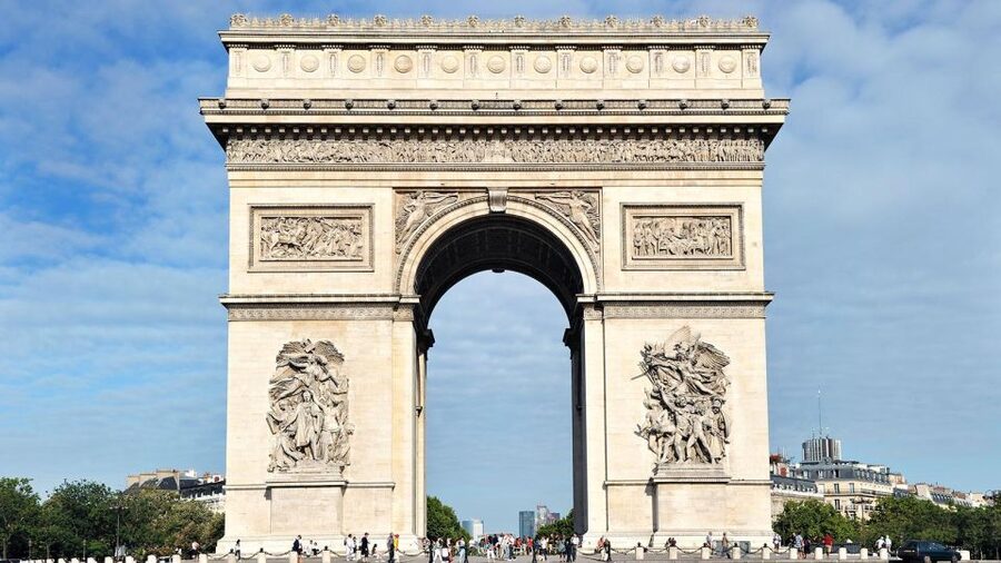 Paris Audioguide - TravelMate app for your smartphone - How the 93 audio stops shape your sightseeing