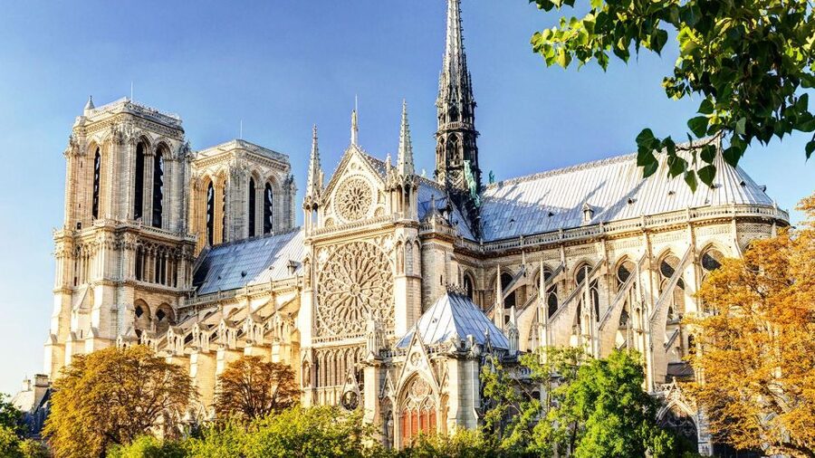Paris Audioguide - TravelMate app for your smartphone - Local food, city basics, and the quiz