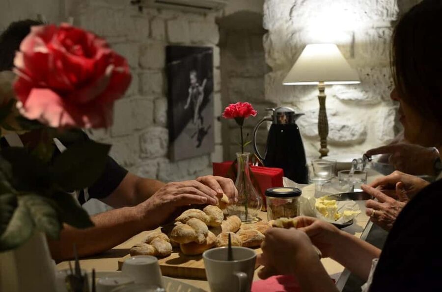 Paris: Baguette and French Breads Class - Four ingredients, many French breads