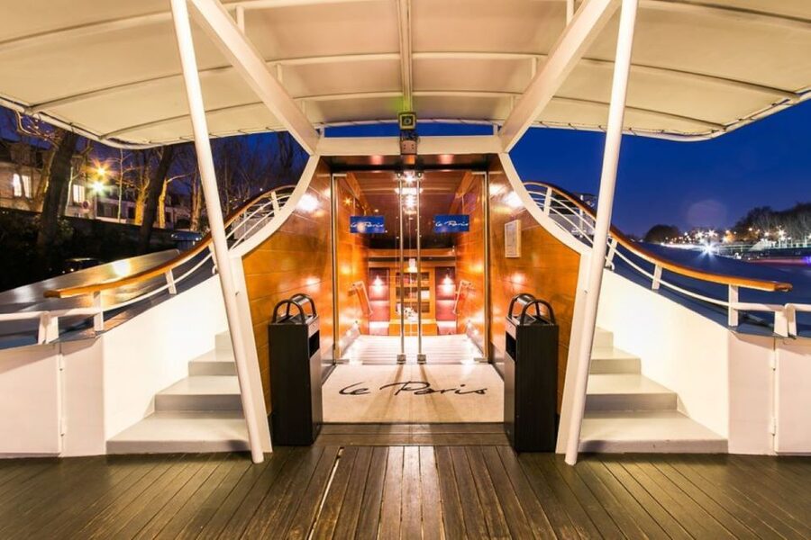 Paris: Bastille Day Dinner Cruise on the Seine River - Should you book the Bastille Day Seine dinner cruise?
