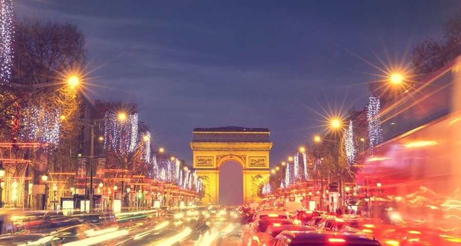 Paris: Bastille Day Special Evening Cruise - Service, Portions, and Extra Charges