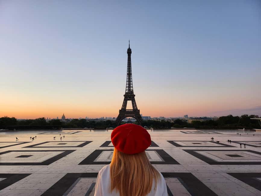 Paris Before the Crowds: Sunrise Bike Tour with Breakfast - Key points at a glance