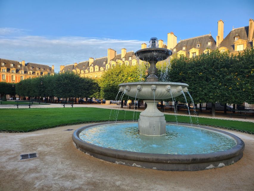 Paris Before the Crowds: Sunrise Bike Tour with Breakfast - From the Louvre to the Seine
