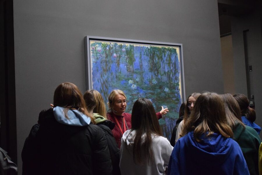 Paris: Best of Orsay Museum Small Group Tour with Tickets - The station before the paintings