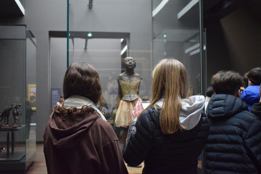 Paris: Best of Orsay Museum Small Group Tour with Tickets - What the small group changes