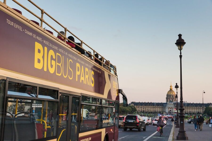 Paris: Big Bus Hop-on Hop-off Tour and Seine River Cruise - Louvre, Pont des Arts, and Notre Dame